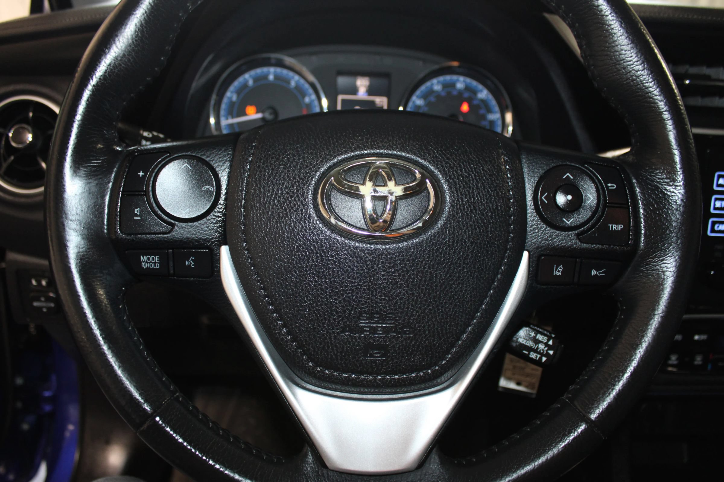 Used 2018 Toyota Corolla SE FWD image 21