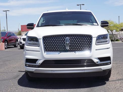 Used 2021 Lincoln Navigator Reserve w/ Luxury Package AWD/4WD image 6