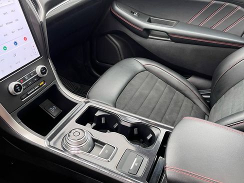 Used 2021 Ford Edge ST-Line image 20