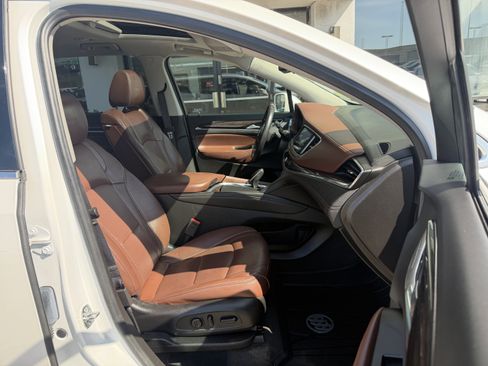 Used 2018 Buick Enclave Avenir w/ LPO, Cargo Package image 25