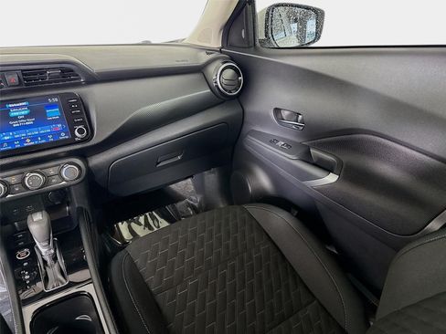 Used 2024 Nissan Kicks SV w/ Exterior Package FWD image 23