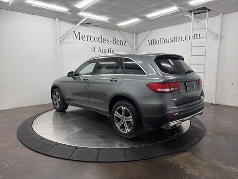 Used 2019 Mercedes-Benz GLC 300 4MATIC image 5