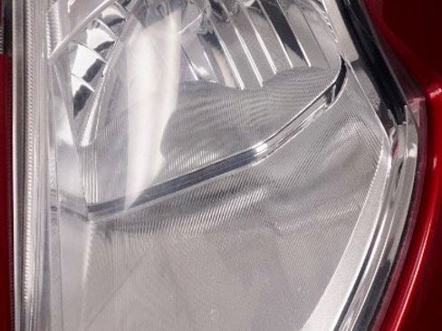 Used 2017 Nissan Versa SV w/ SV Special Edition Package image 28