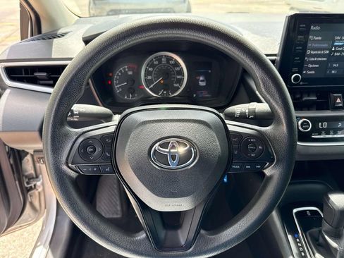 Used 2022 Toyota Corolla LE FWD image 20
