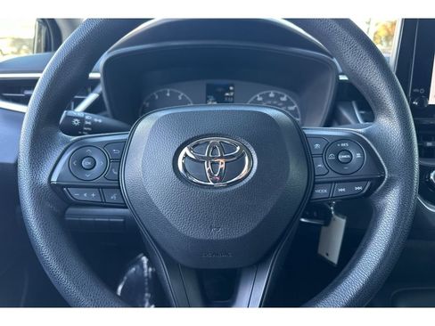 Used 2023 Toyota Corolla LE image 24
