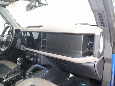 Used 2022 Ford Bronco Wildtrak image 50