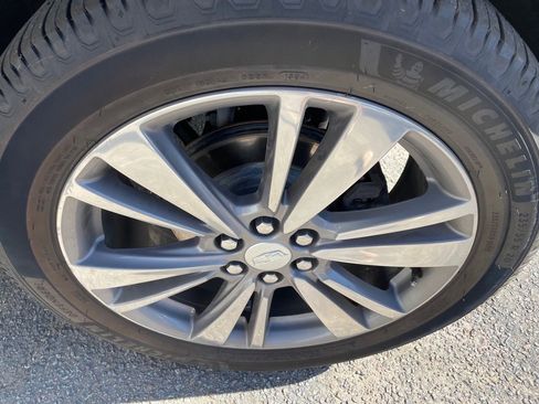 Used 2020 Cadillac XT5 Premium Luxury w/ Platinum Package image 8