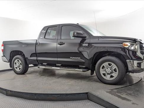 Used 2016 Toyota Tundra SR5 w/ SR5 Upgrade Package image 11
