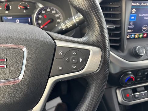 Used 2023 GMC Acadia SLE w/ Driver Convenience Package image 36