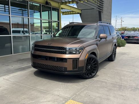 Used 2024 Hyundai Santa Fe Calligraphy image 2