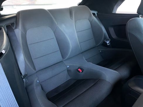 Used 2015 Ford Mustang Convertible image 19