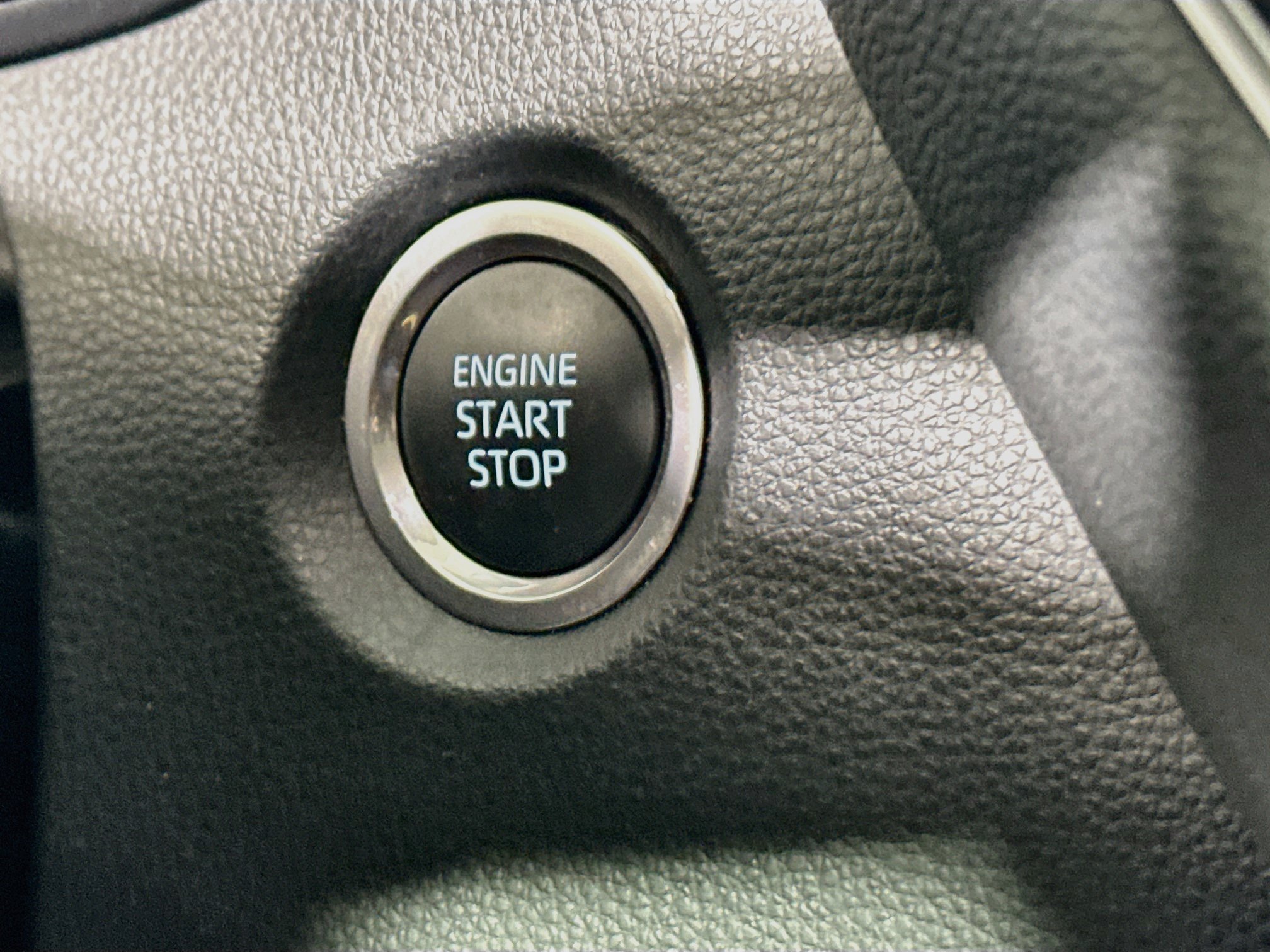 Used 2024 Toyota Corolla LE w/ LE Convenience Package FWD image 20