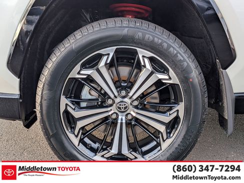 Certified 2022 Toyota RAV4 XSE image 9