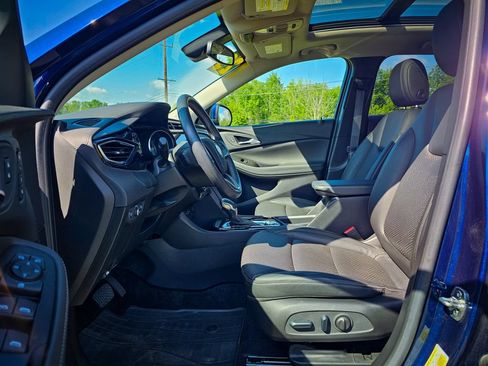 Used 2023 Buick Encore GX Essence w/ Experience Buick Package FWD image 13