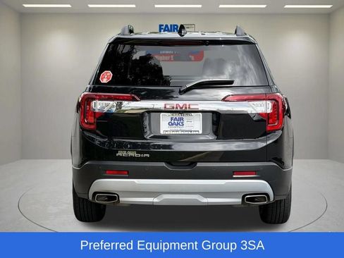 Used 2023 GMC Acadia SLE w/ Driver Convenience Package FWD image 9