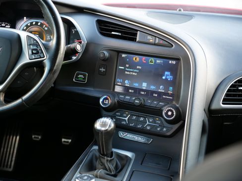 Used 2015 Chevrolet Corvette Stingray Coupe w/ 2LT Preferred Equipment Group image 19