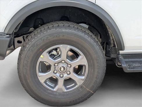 New 2025 Ford Bronco Big Bend image 9