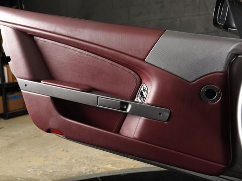 Used 2005 Aston Martin DB9 Coupe RWD image 18