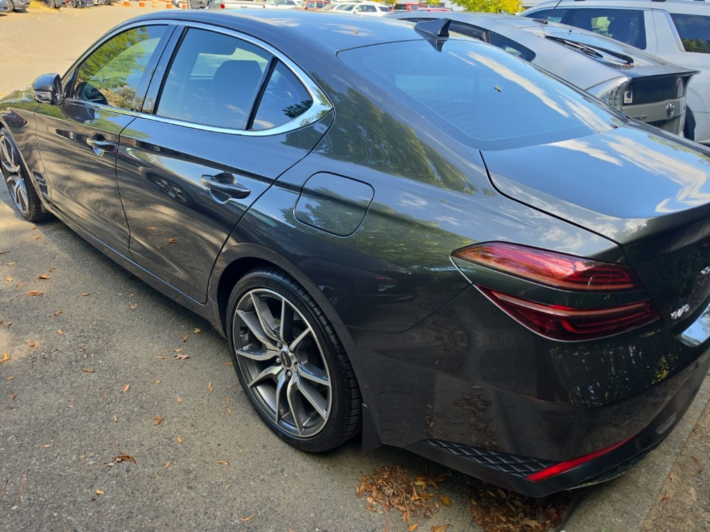 Used 2023 Genesis G70 2.0T RWD image 4