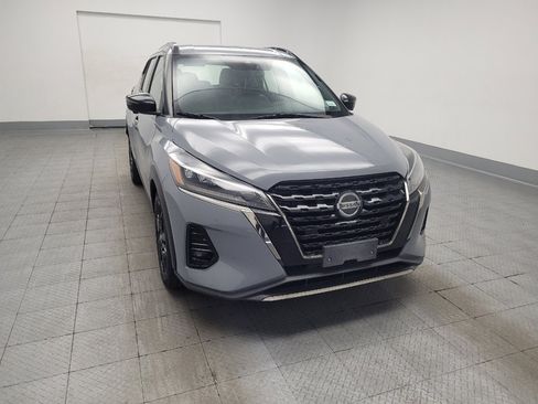 Used 2021 Nissan Kicks SR FWD image 14
