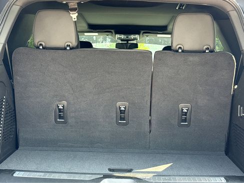 Used 2024 Chevrolet Tahoe RST w/ Luxury Package RWD image 20