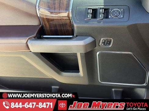 Used 2016 Ford F150 Platinum w/ Equipment Group 701A Luxury image 26