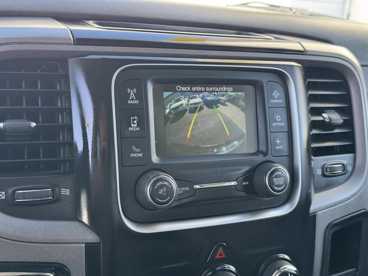 Used 2017 RAM 1500 Express AWD/4WD image 30