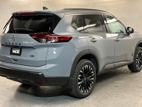 New 2026 Nissan Rogue SV image 5