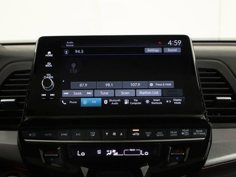 Used 2025 Honda Odyssey Sport-L image 27