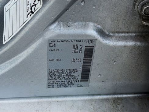 Used 2024 Nissan Altima 2.5 SV image 30