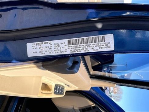 Used 2010 Jeep Liberty Sport image 27