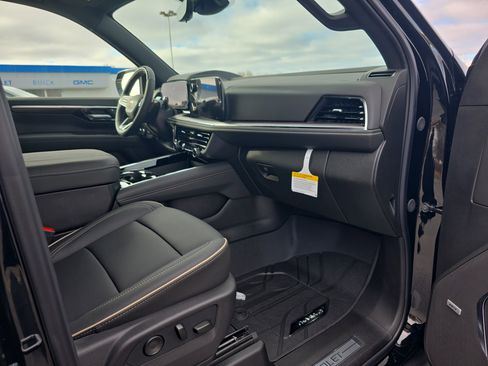 New 2026 Chevrolet Tahoe Premier image 12