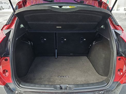 Used 2020 Nissan Kicks SV image 27