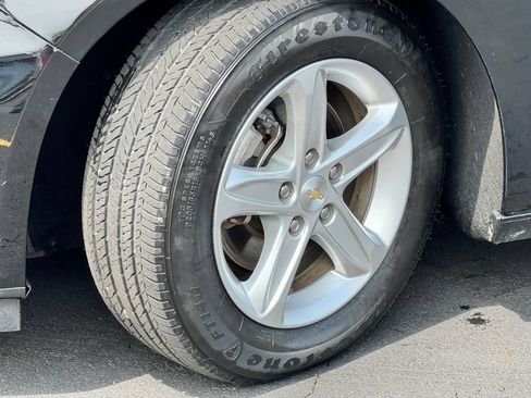 Used 2023 Chevrolet Malibu LS FWD image 9