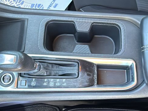 Certified 2020 Nissan Sentra SV FWD image 17