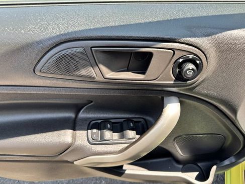 Used 2013 Ford Fiesta Titanium w/ Black Sport Appearance Pkg FWD image 13