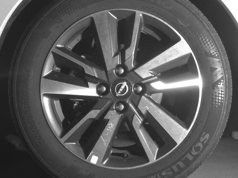 Used 2025 Nissan Versa SV image 12