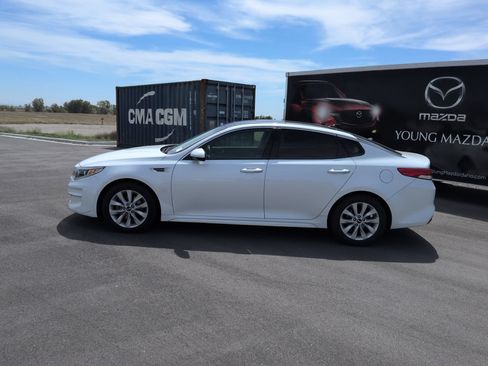 Used 2016 Kia Optima EX w/ Premium Package FWD image 8