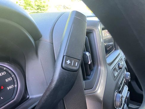 Used 2023 Chevrolet Silverado 1500 Custom AWD/4WD image 18