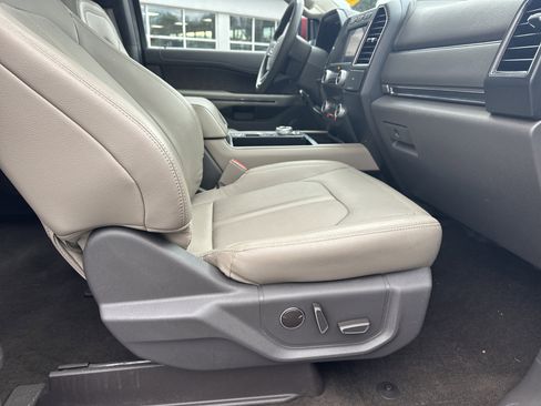 Used 2020 Ford Expedition Limited w/ Equipment Group 302A image 15