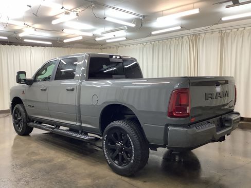 New 2026 RAM 2500 Laramie AWD/4WD image 8