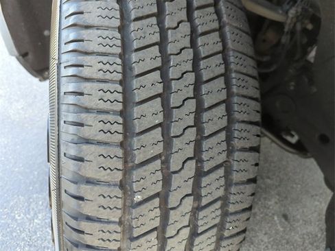 Used 2019 GMC Sierra 1500 SLT w/ SLT Premium Package image 43