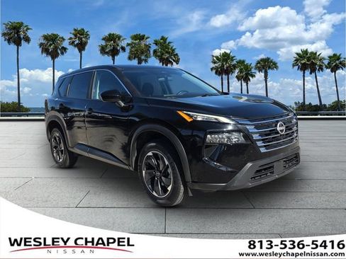 Certified 2025 Nissan Rogue SV FWD image 1