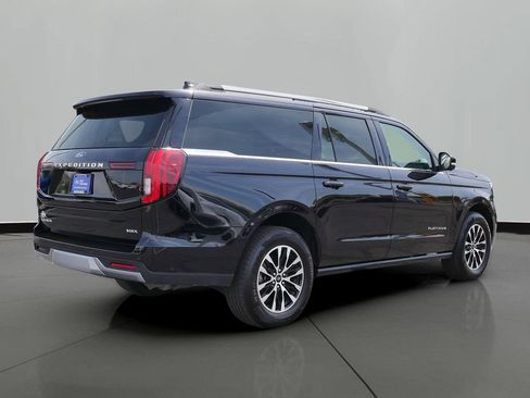 Certified 2025 Ford Expedition Max Platinum AWD/4WD image 3