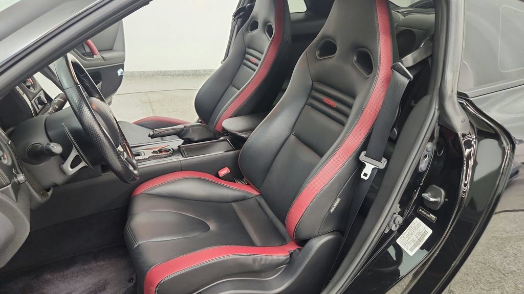 Used 2012 Nissan GT-R Black Edition AWD/4WD image 63