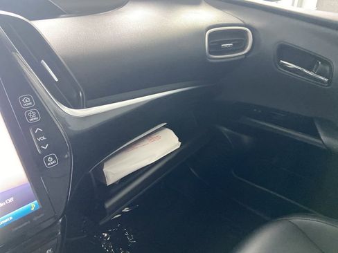 Used 2022 Toyota Prius Prime Limited FWD image 24