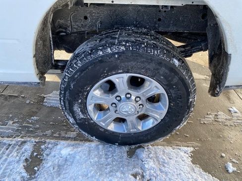 Used 2024 RAM 3500 Big Horn image 14