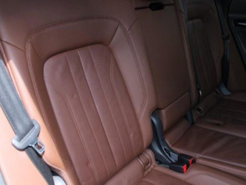 Used 2018 Audi Q5 2.0T Premium Plus w/ Premium Plus Package image 16