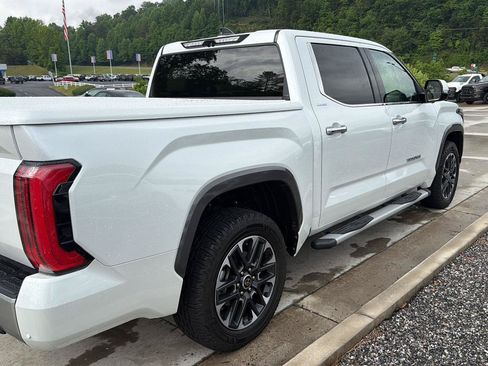 Used 2023 Toyota Tundra Limited AWD/4WD image 3