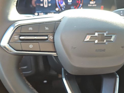 Used 2025 Chevrolet Tahoe Z71 AWD/4WD image 11